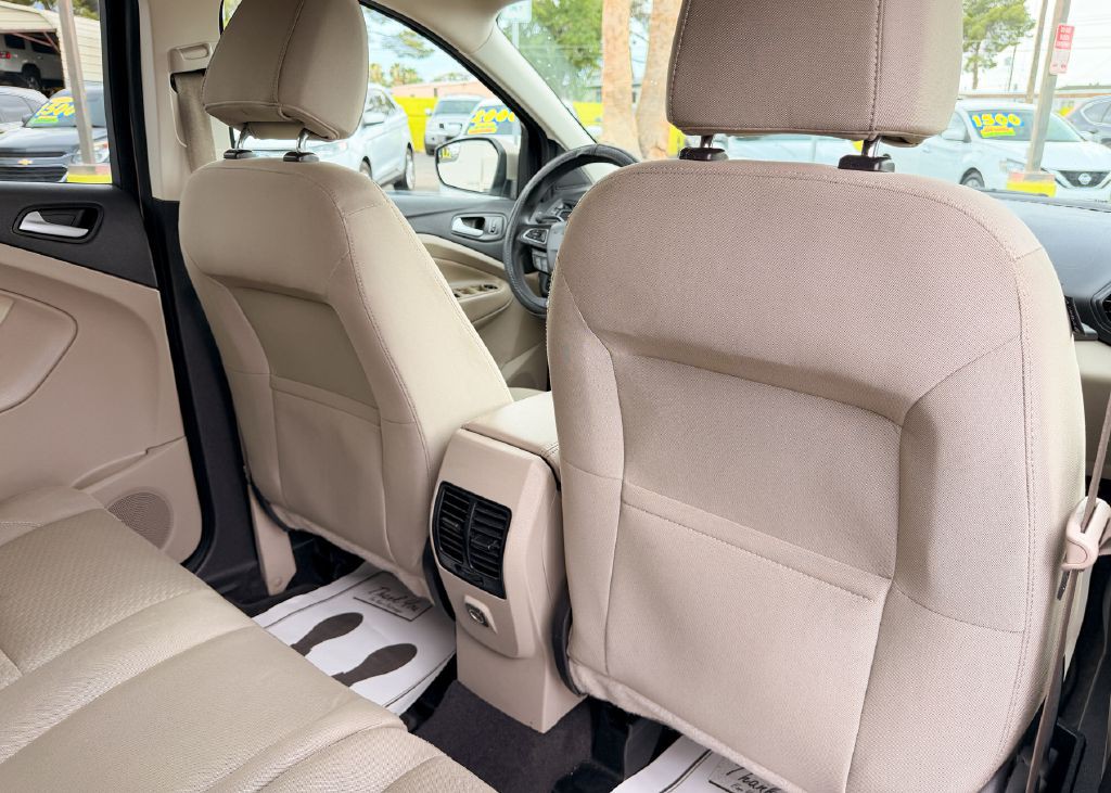 2017 Ford Escape Image 16