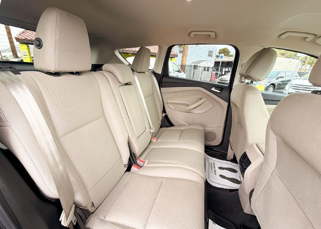 2017 Ford Escape Image 17