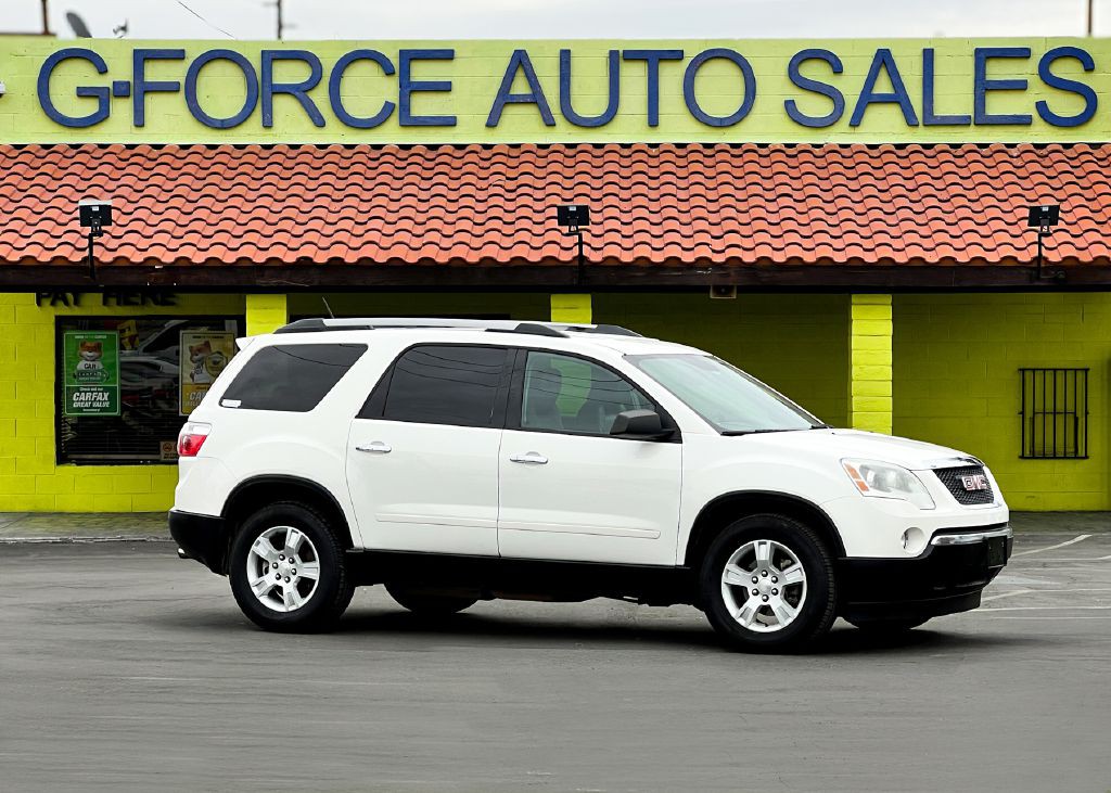 2012 GMC Acadia Image 2