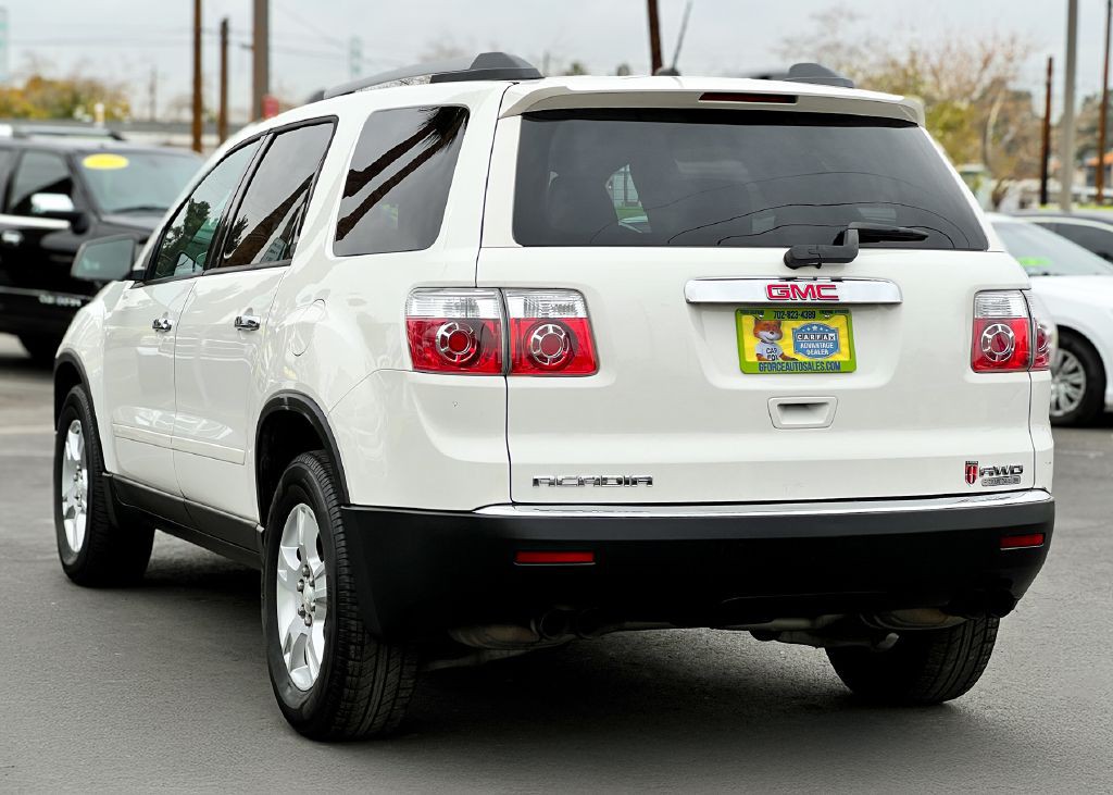 2012 GMC Acadia Image 8