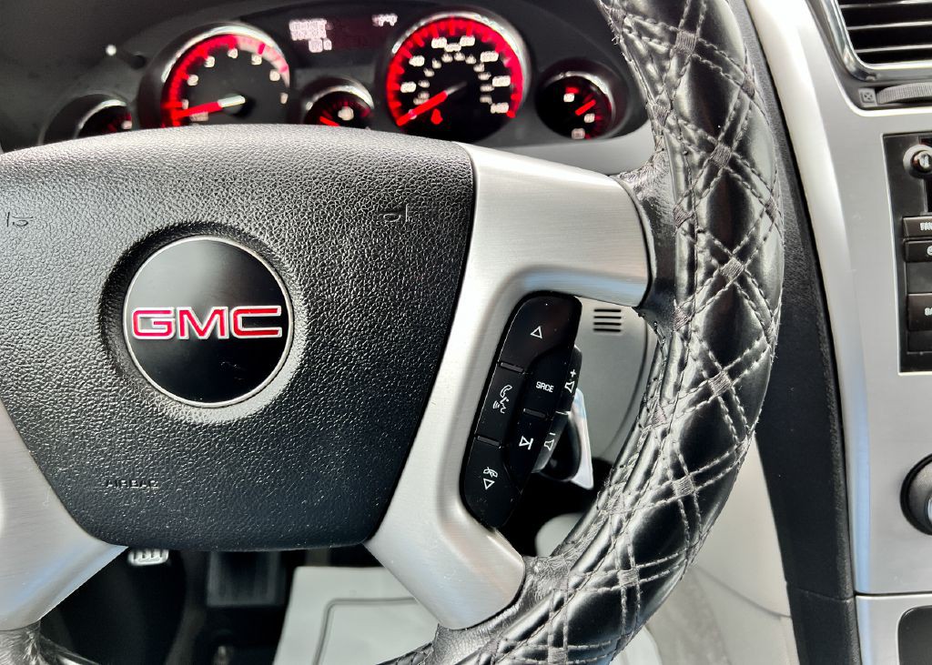 2012 GMC Acadia Image 25