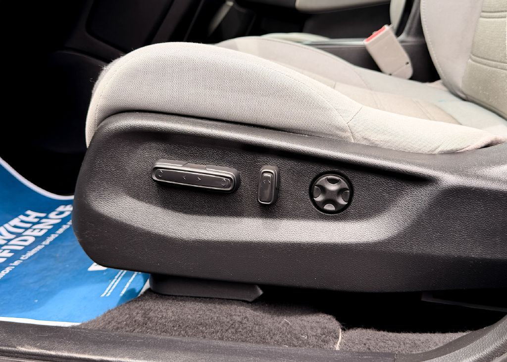2017 Honda CR-V Image 38