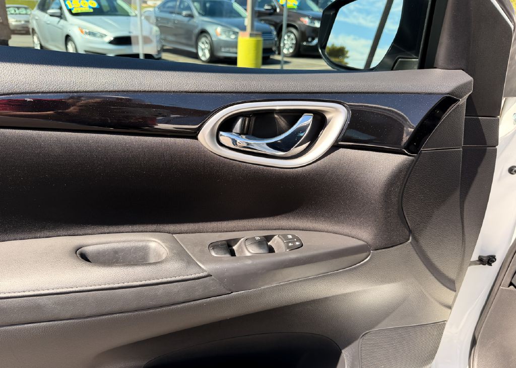 2018 Nissan Sentra Image 18