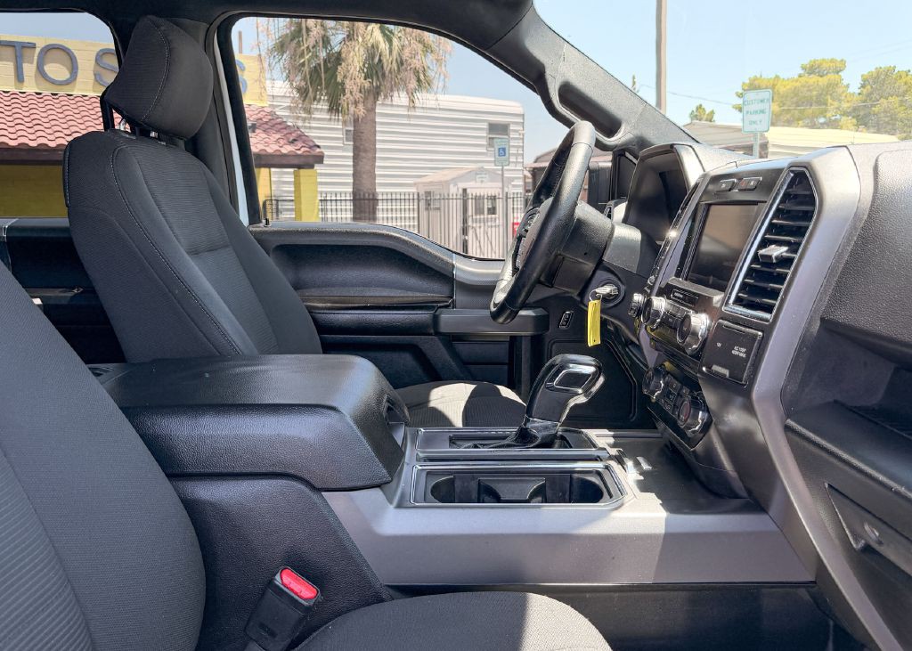 2015 Ford F-150 Image 21