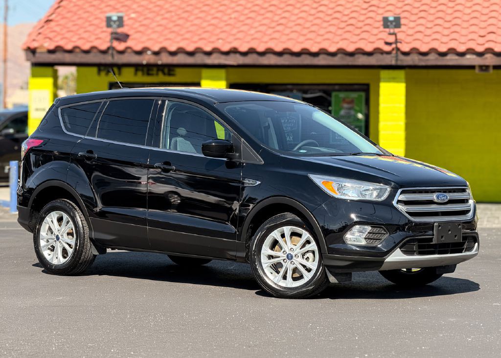 2017 Ford Escape Image 2
