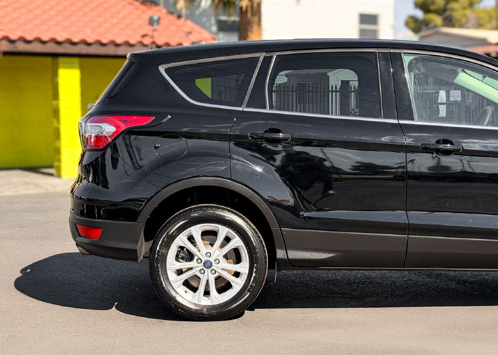 2017 Ford Escape Image 8