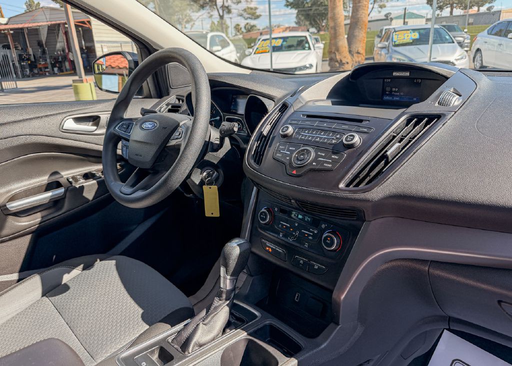 2017 Ford Escape Image 12