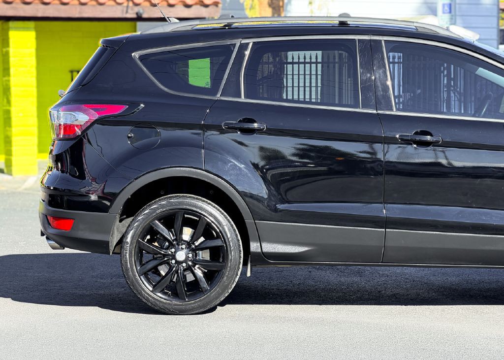 2018 Ford Escape Image 9
