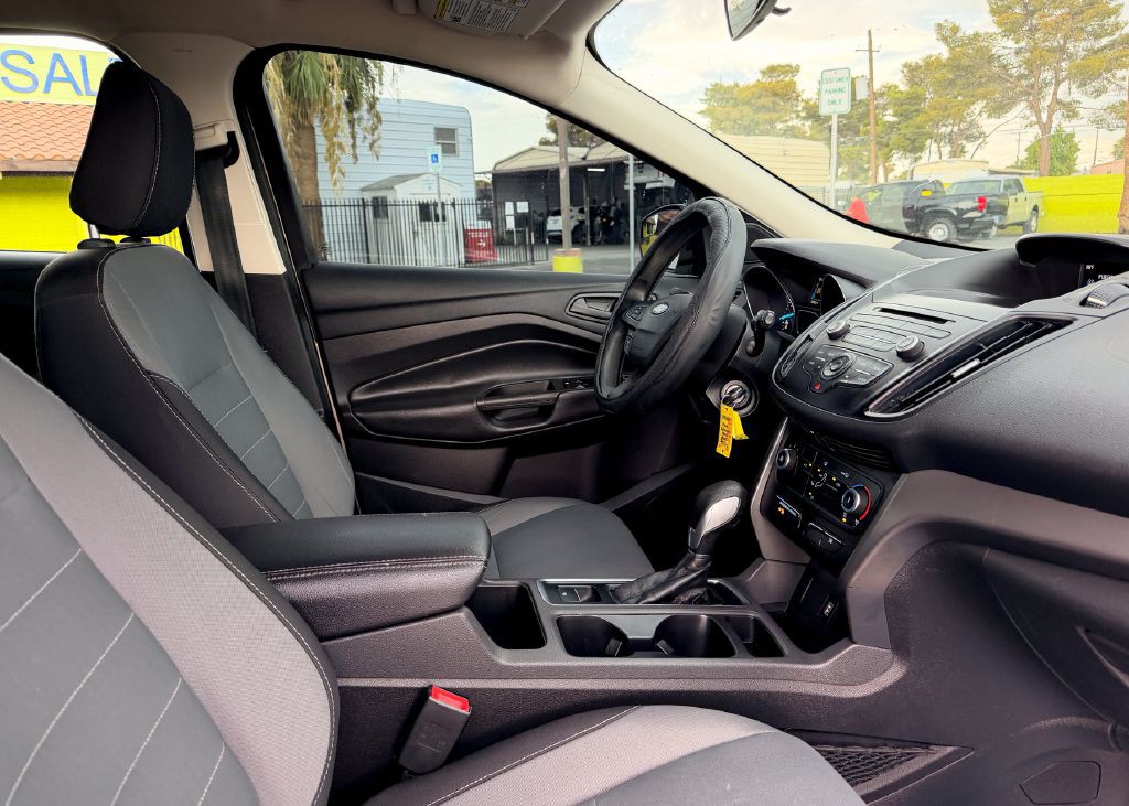 2018 Ford Escape Image 17