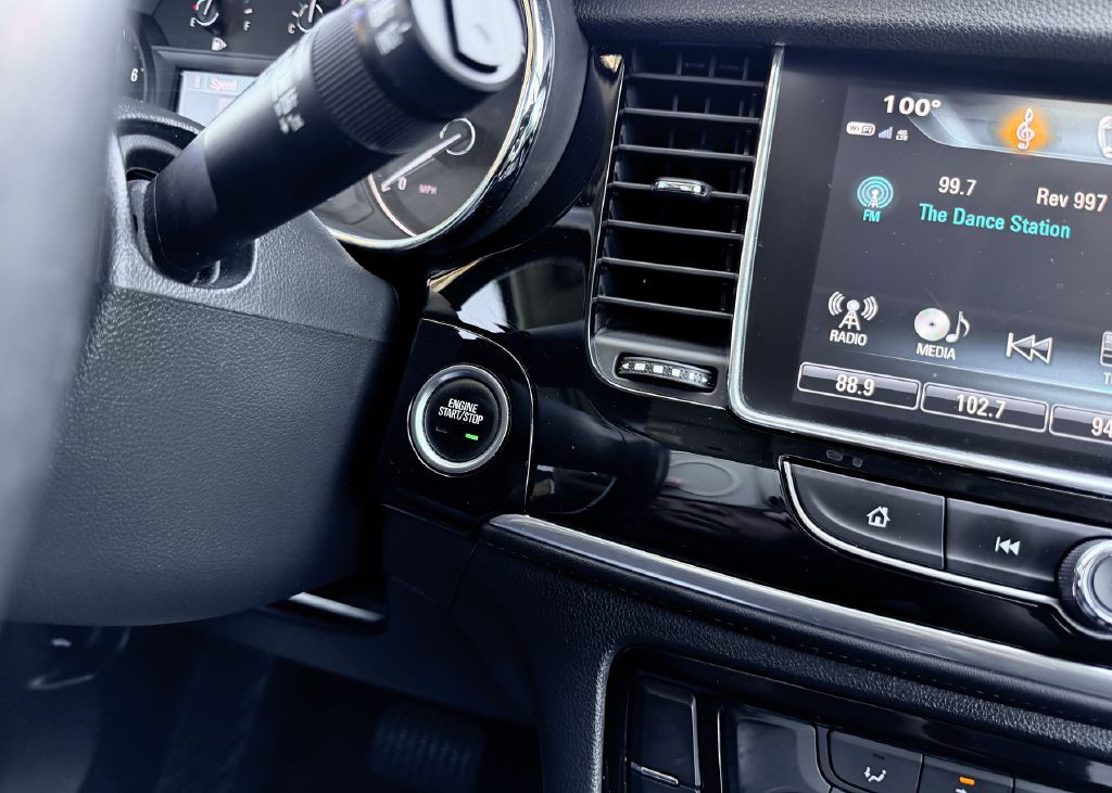 2019 Buick Enclave Image 32