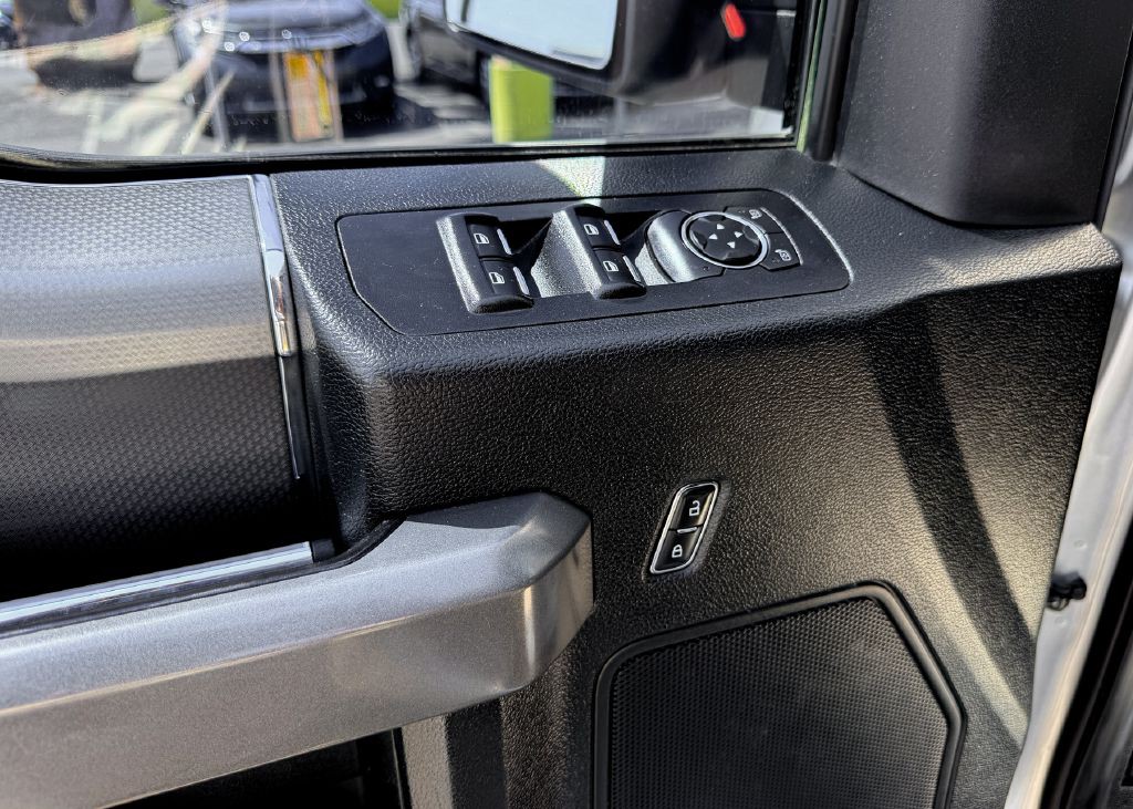 2015 Ford F-150 Image 31