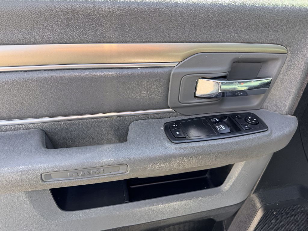 2017 RAM 1500 Image 16