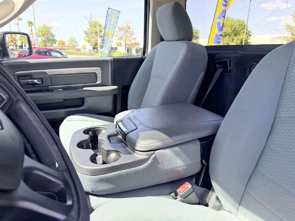 2017 RAM 1500 Image 19