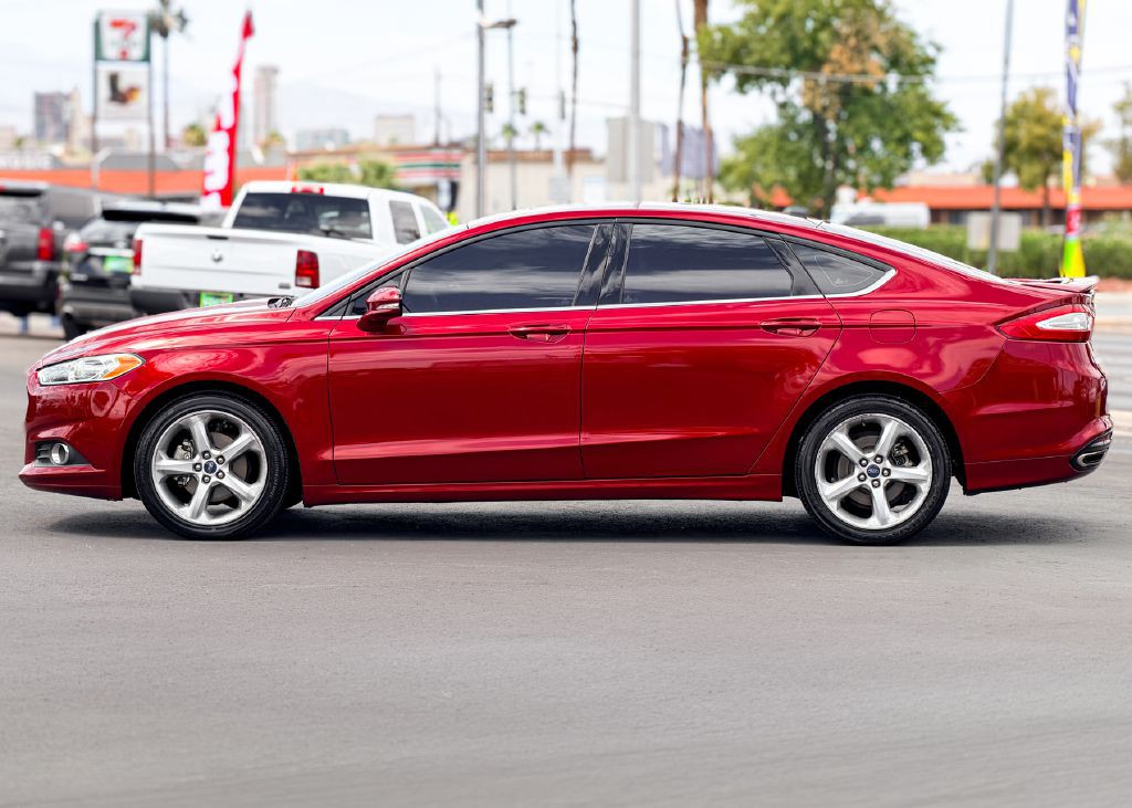 2016 Ford Fusion Image 9