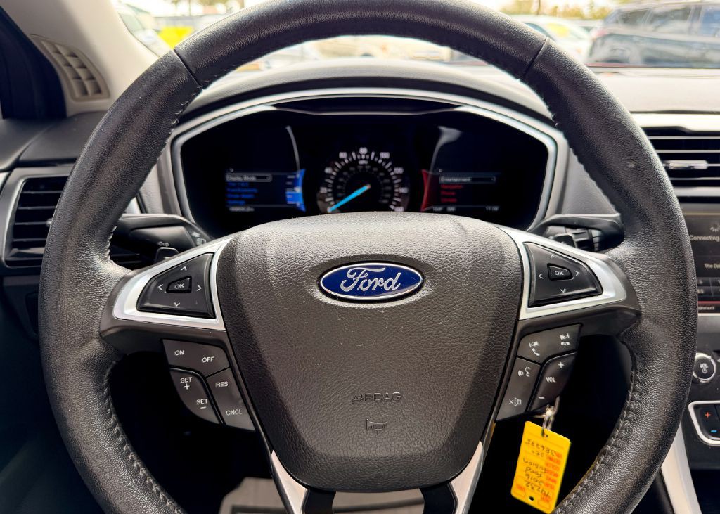 2016 Ford Fusion Image 26