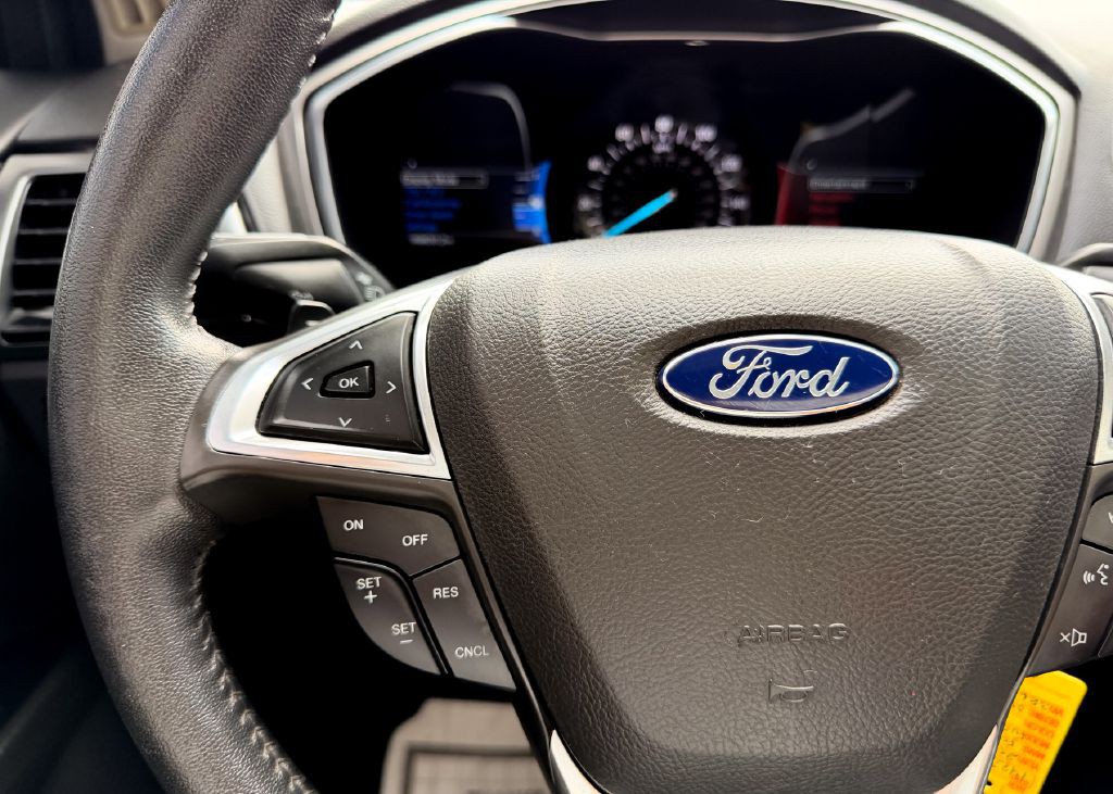 2016 Ford Fusion Image 27