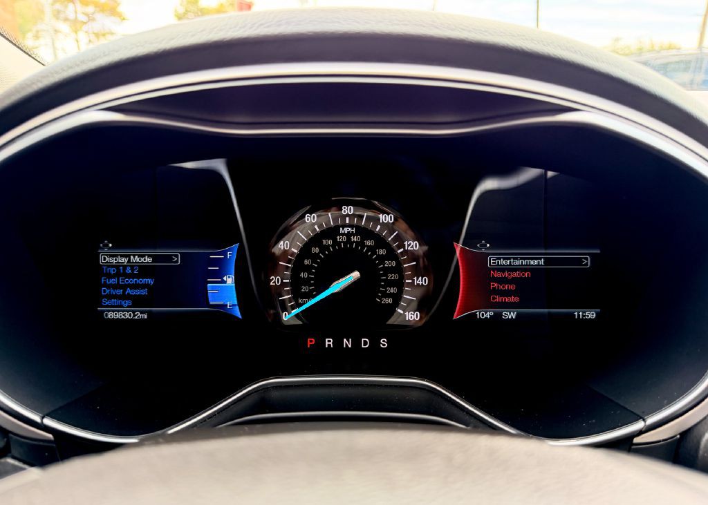 2016 Ford Fusion Image 29