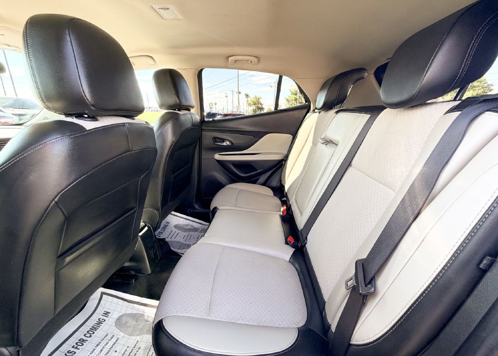 2022 Buick Enclave Image 19
