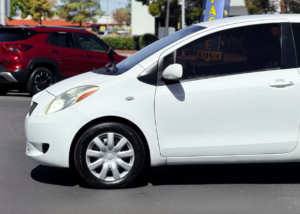 2008 Toyota Yaris Image 5