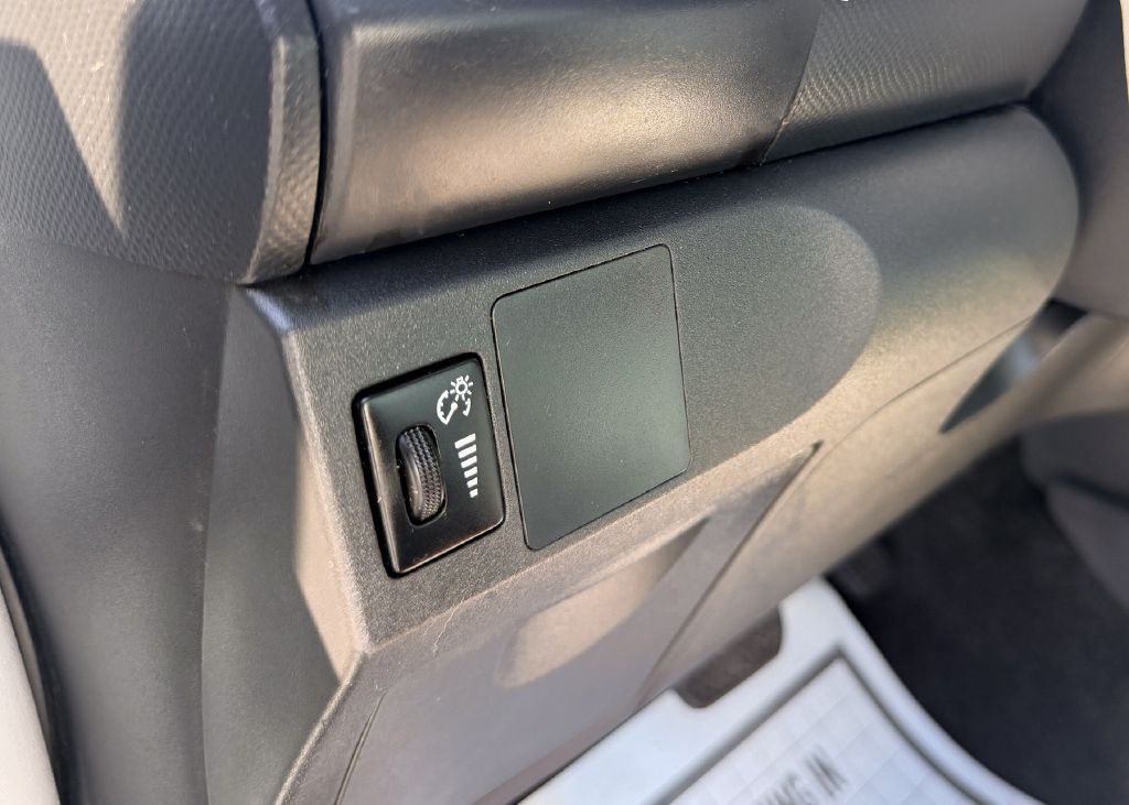 2008 Toyota Yaris Image 16