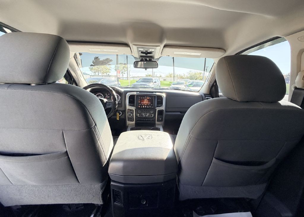 2015 RAM 1500 Image 21