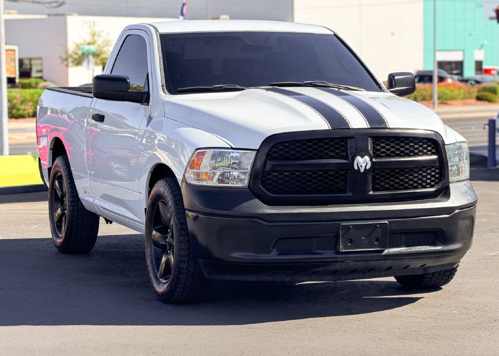 2013 RAM 1500 Image 3