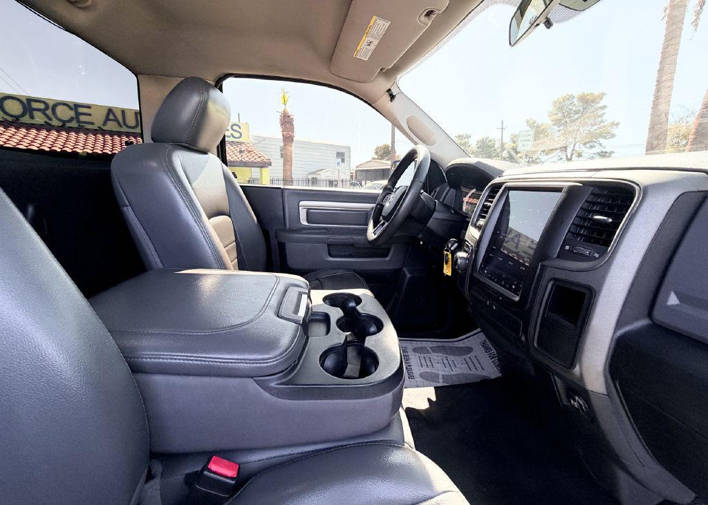 2013 RAM 1500 Image 16