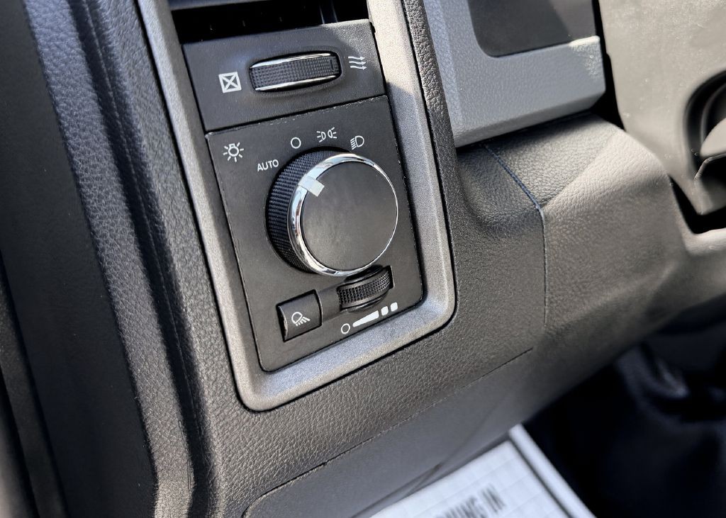 2013 RAM 1500 Image 20
