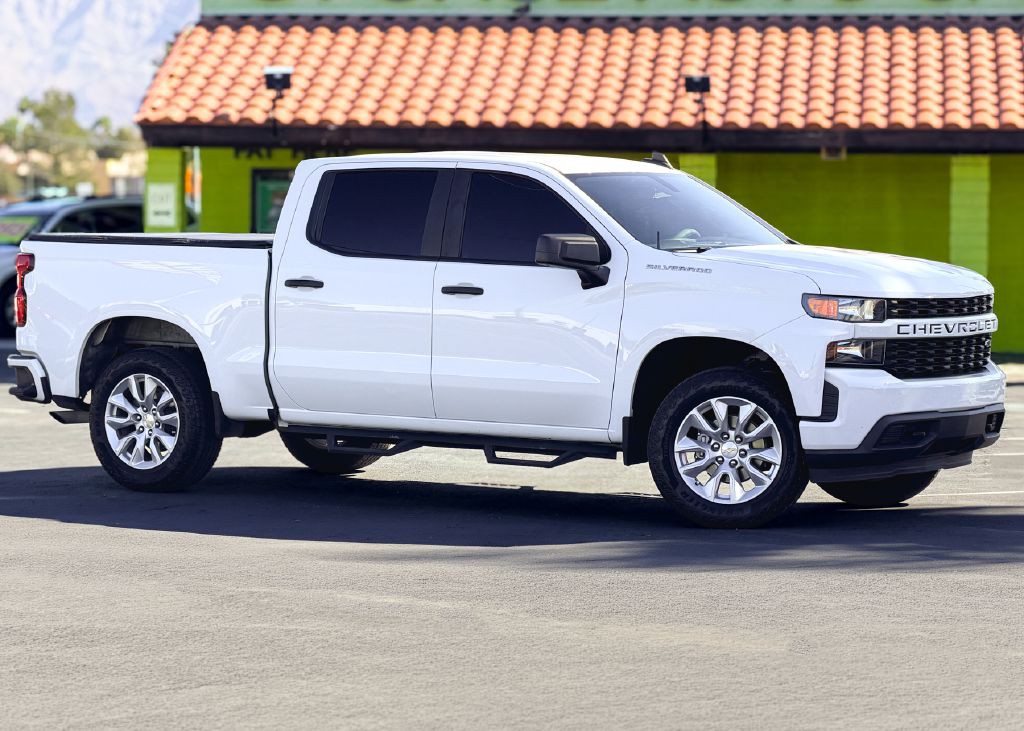 2021 Chevrolet Silverado 1500 Image 2