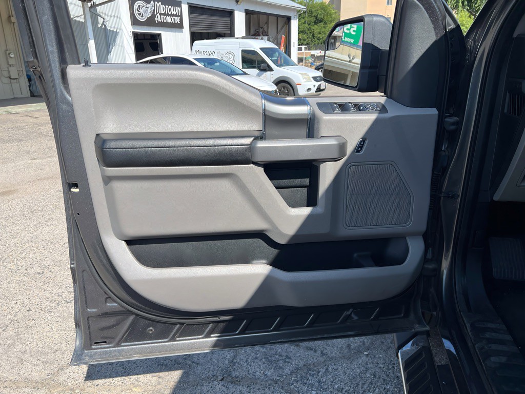 2016 Ford F-150 Image 8