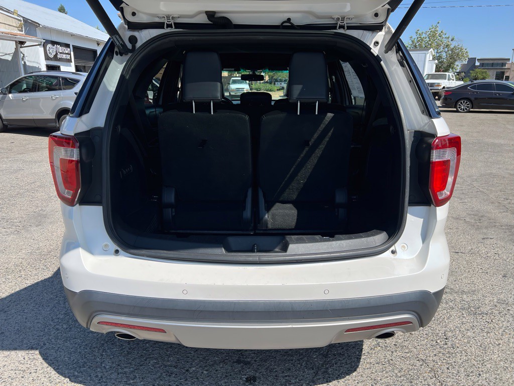 2016 Ford Explorer Image 7