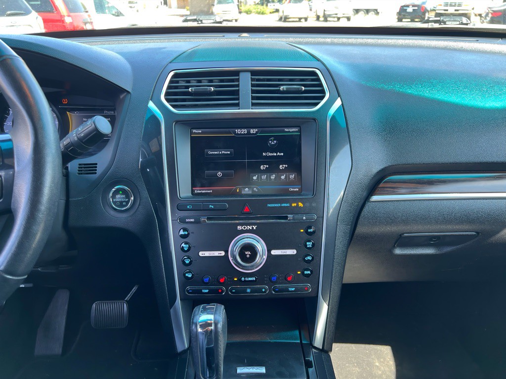 2016 Ford Explorer Image 12