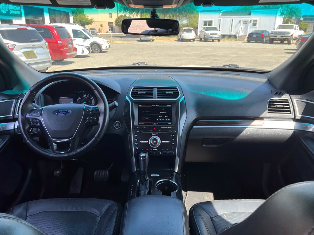 2016 Ford Explorer Image 13