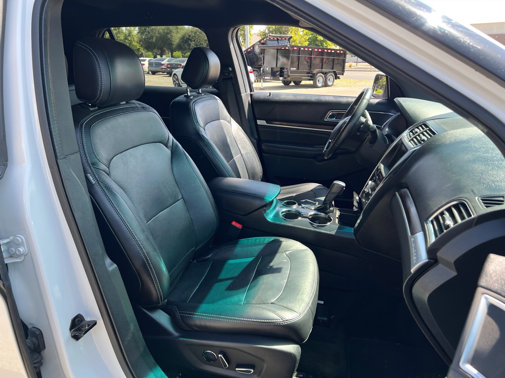 2016 Ford Explorer Image 15