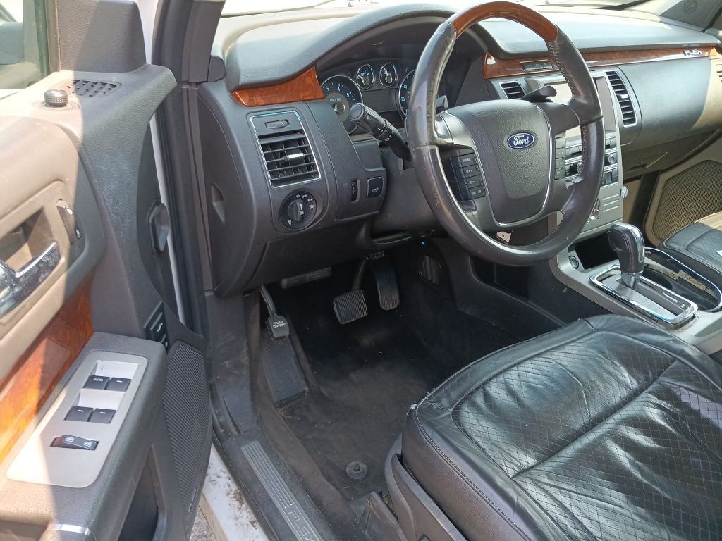2011 Ford Flex Image 7