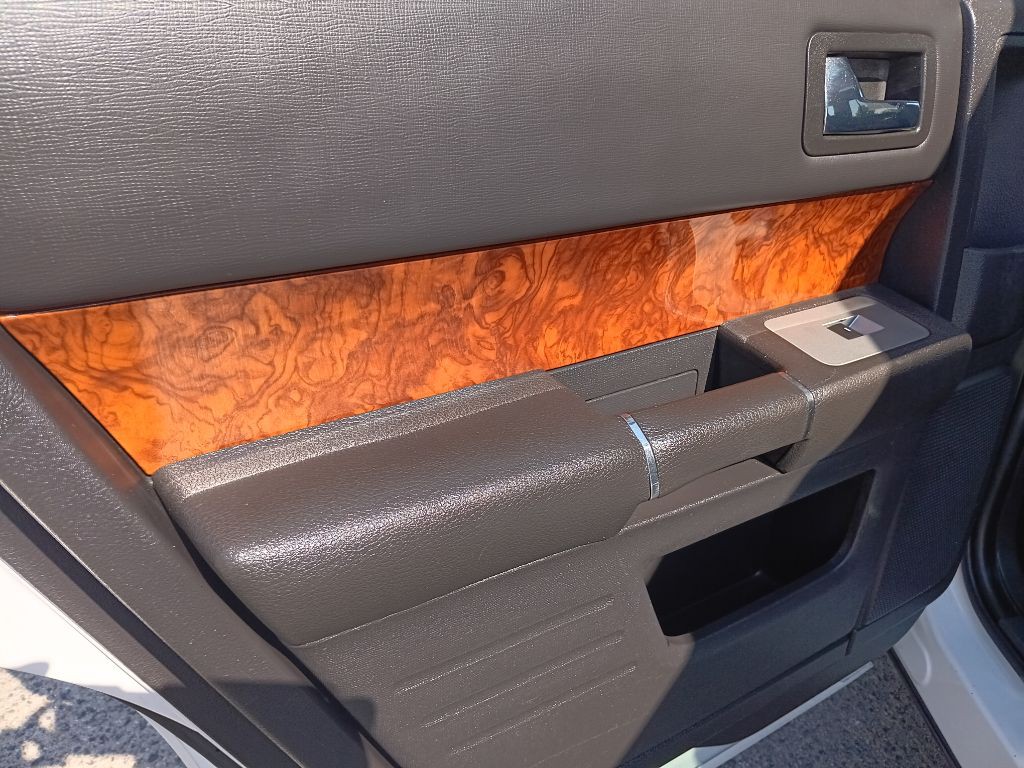2011 Ford Flex Image 14
