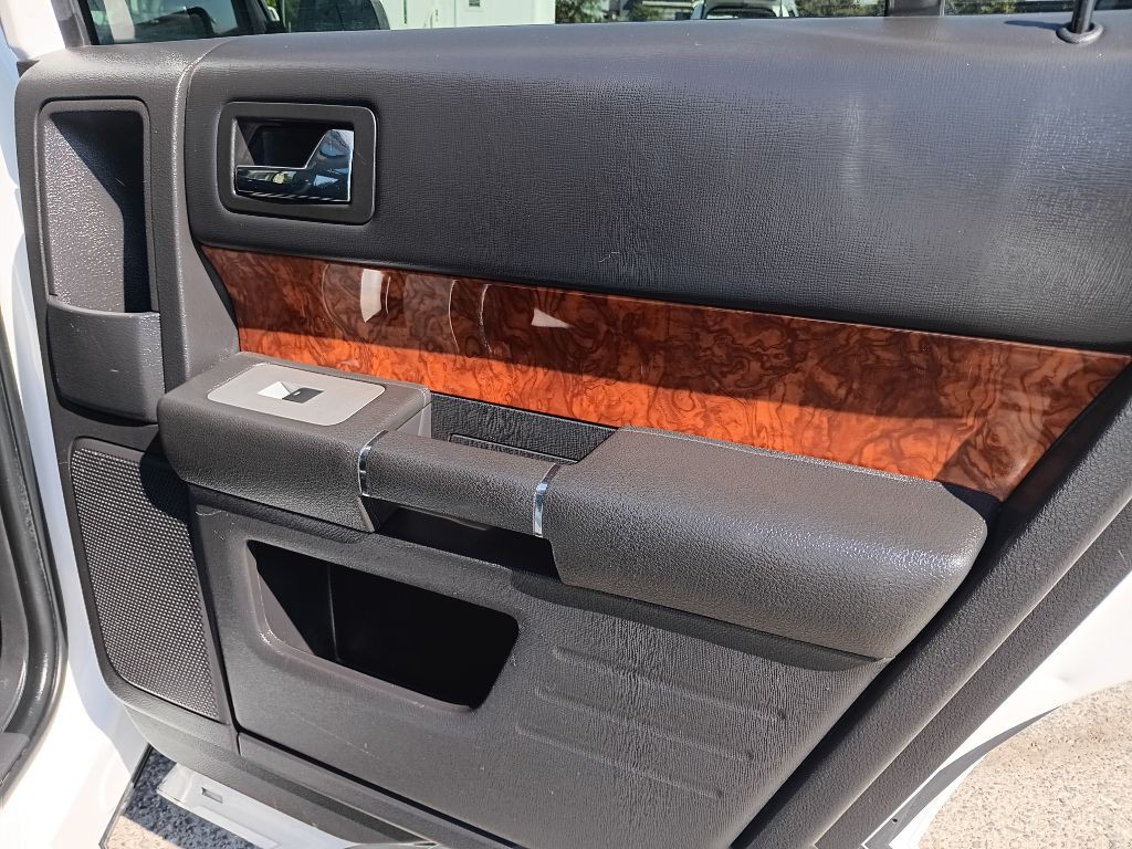 2011 Ford Flex Image 18