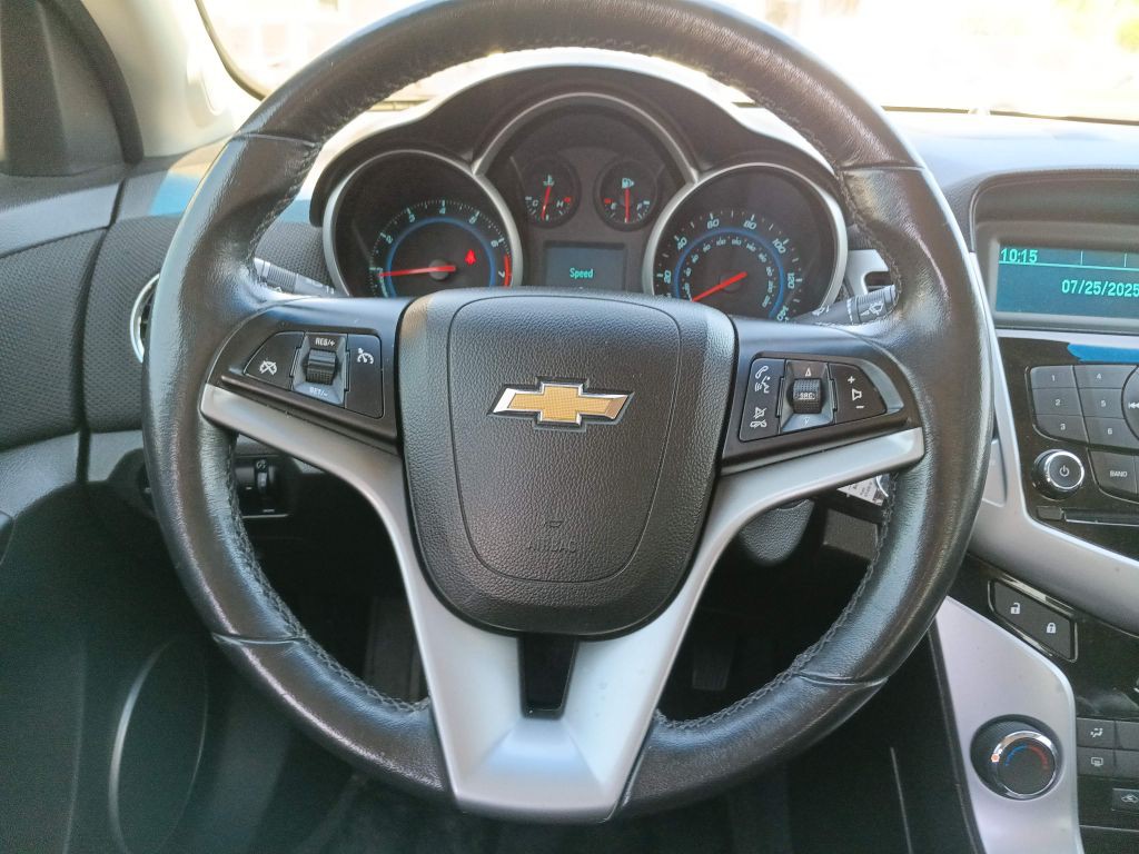 2012 Chevrolet Cruze Image 10