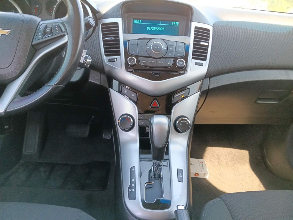 2012 Chevrolet Cruze Image 12