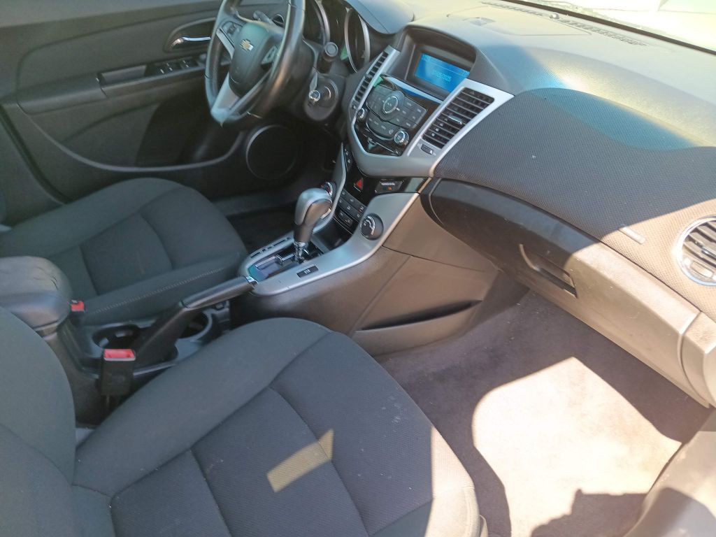 2012 Chevrolet Cruze Image 18