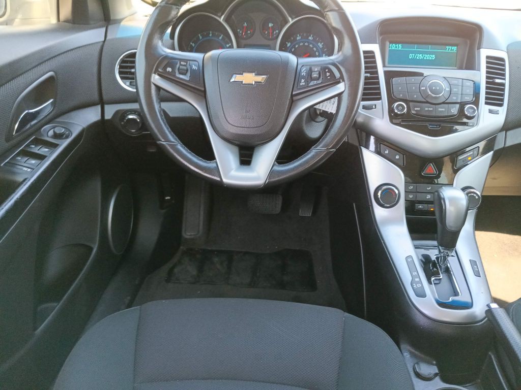 2012 Chevrolet Cruze Image 20