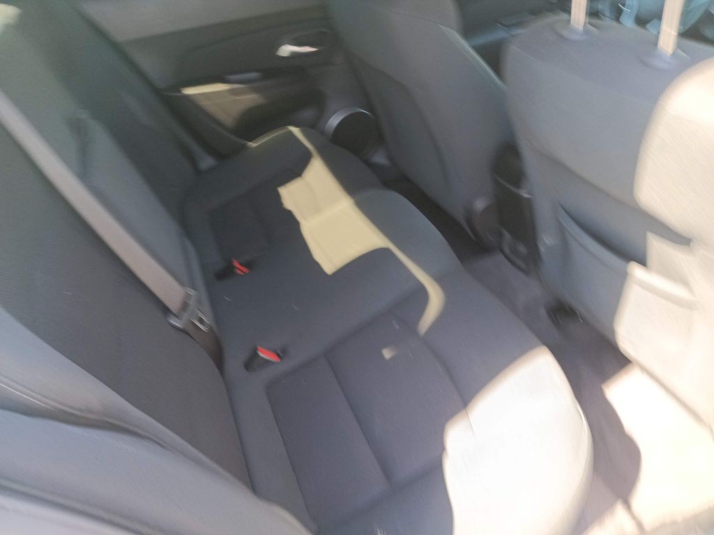 2012 Chevrolet Cruze Image 27