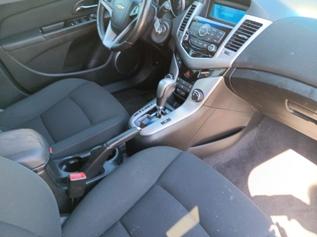 2012 Chevrolet Cruze Image 31