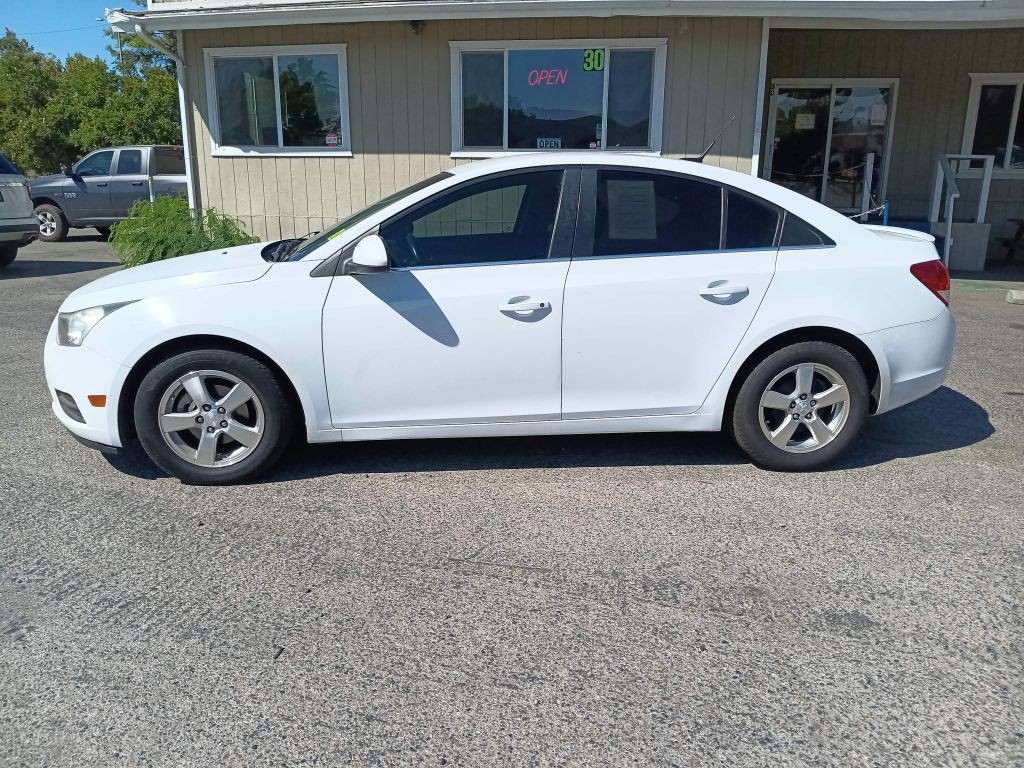 2012 Chevrolet Cruze Image 3
