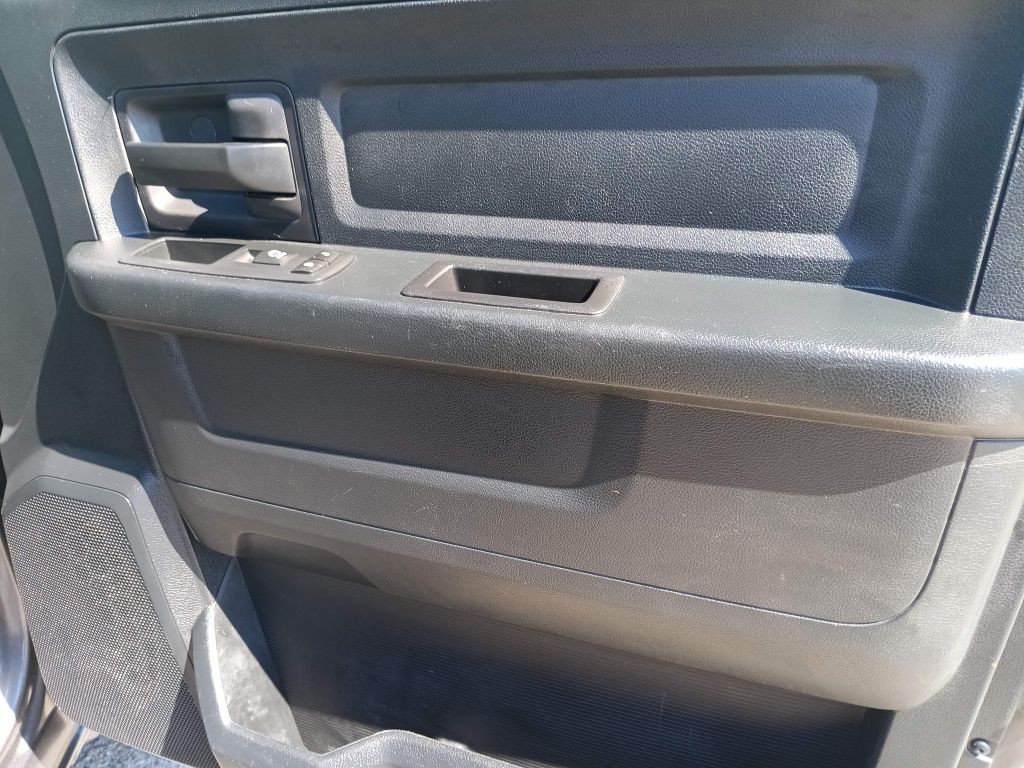 2016 RAM 1500 Image 17