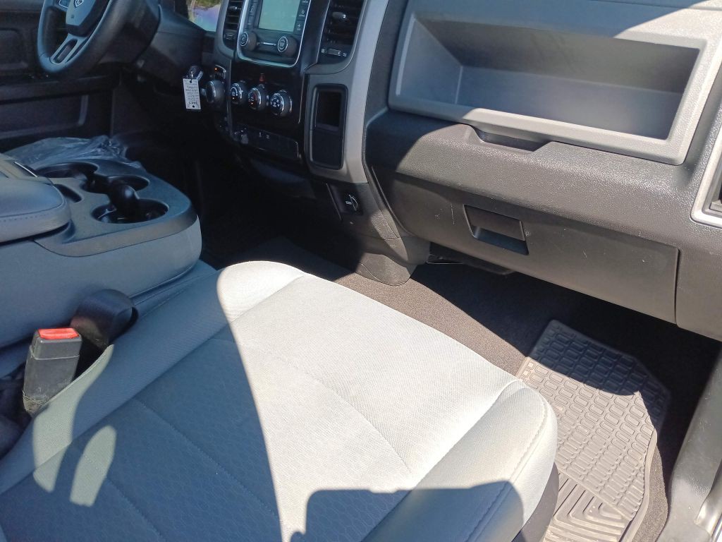 2016 RAM 1500 Image 19