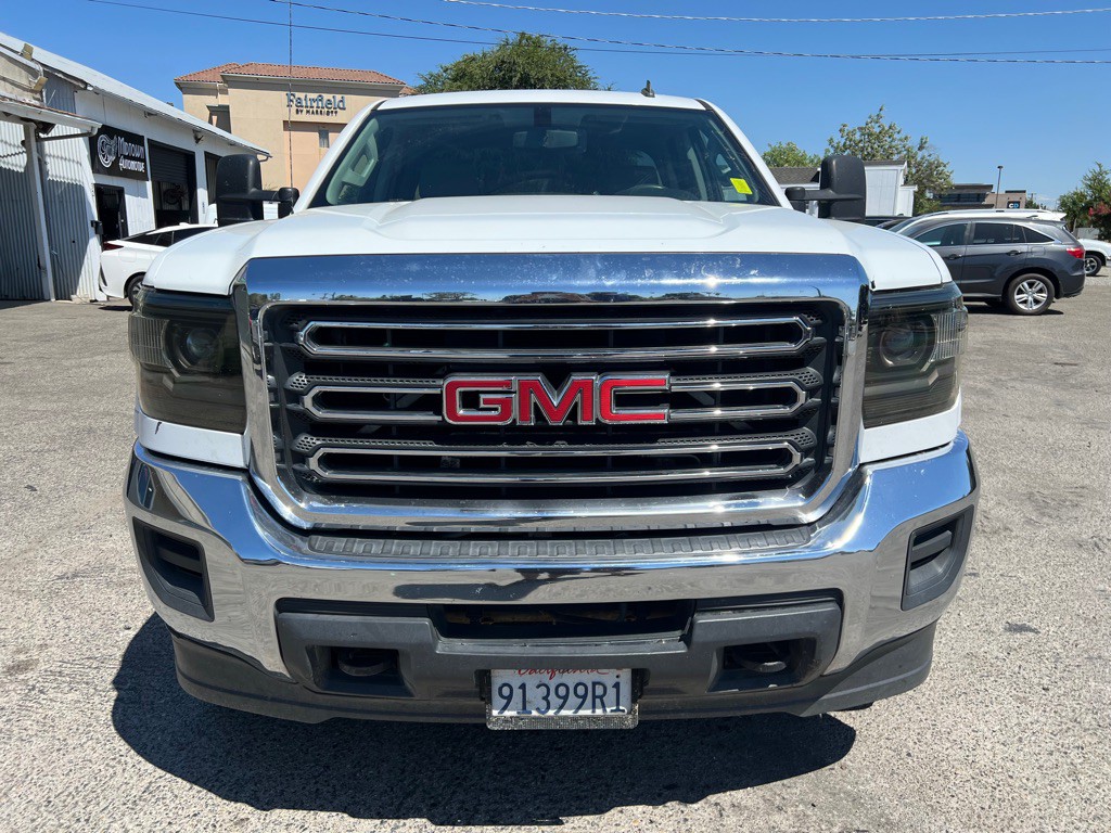 2015 GMC Sierra Image 2