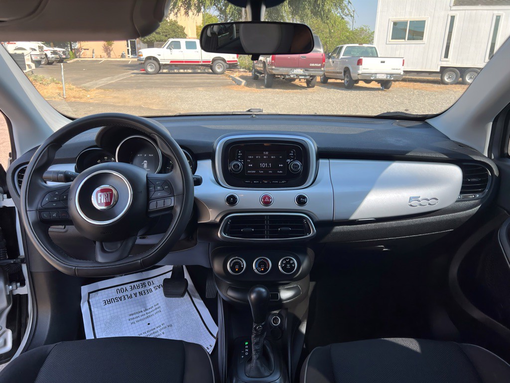2016 FIAT 500 Image 13