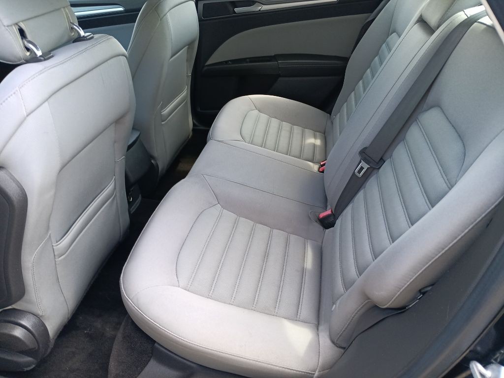 2014 Ford Fusion Image 16