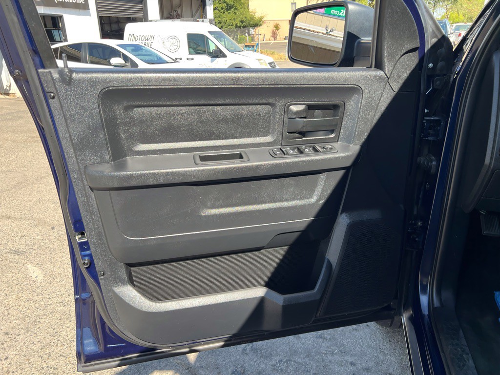 2015 RAM 1500 Image 8